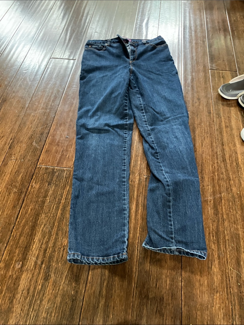 Gloria Vanderbilt Straight-Leg Jeans - Dark Blue Wash